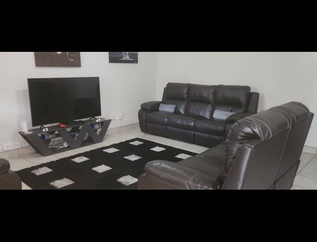 4 BEDROOM HOUSE FOR SALE IN ALBEMARLE EXT 2